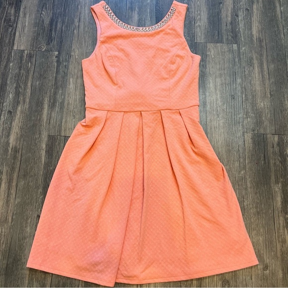 Alya Coral Sleeveless Fitted Beaded Pearl Neck V Back 
Cocktail Bow Dress PartyM - Picture 11 of 15